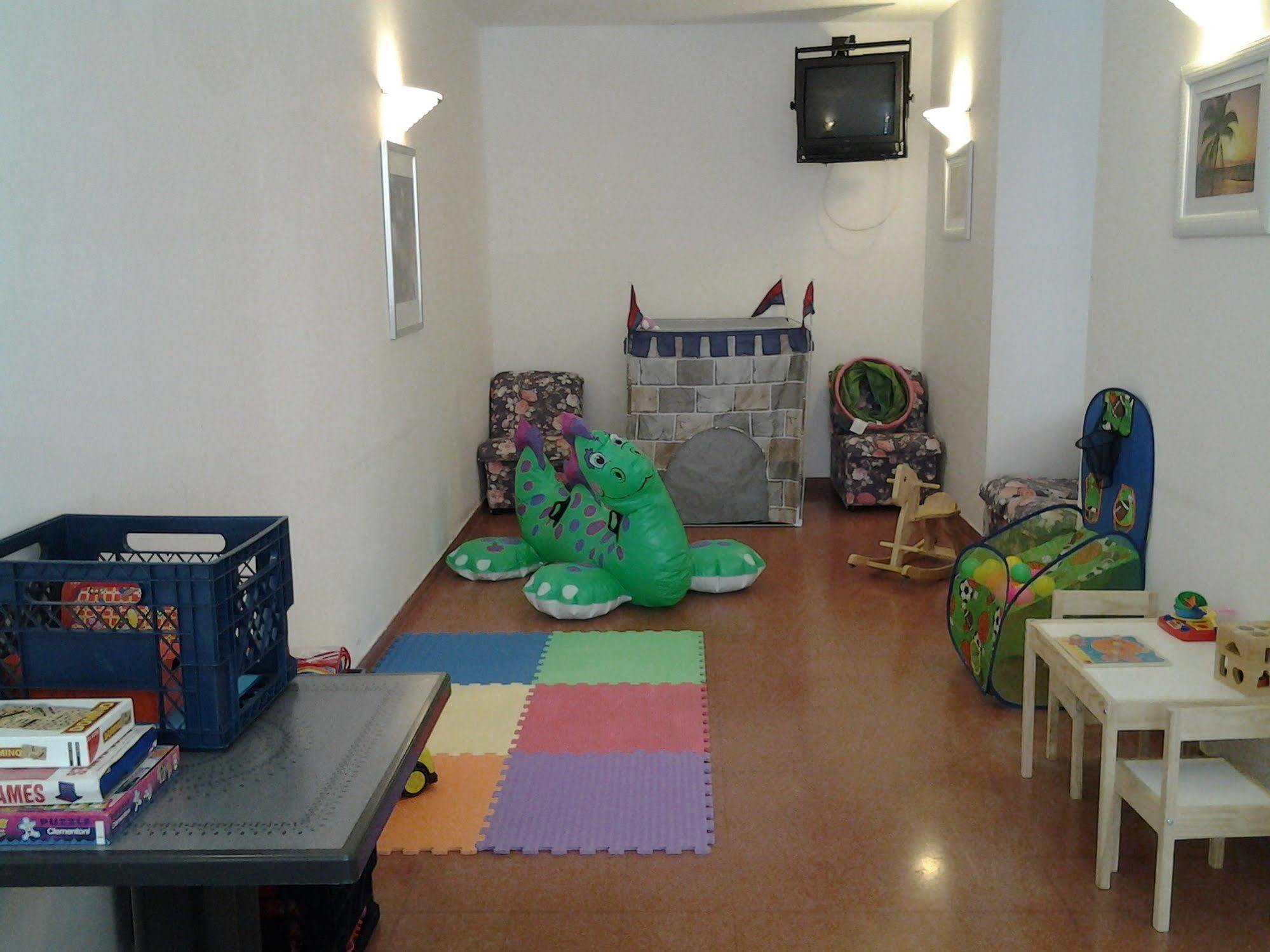 Hotel Sayonara Cattolica Kültér fotó